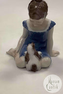 Lyngby Porcelænsfigur af Pige med Hund No 97