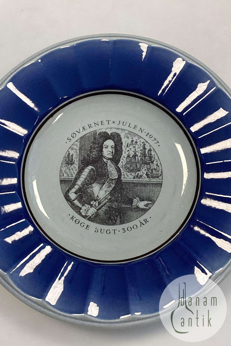 Royal Copenhagen / Aluminia Søværnets Juleplatte 1977