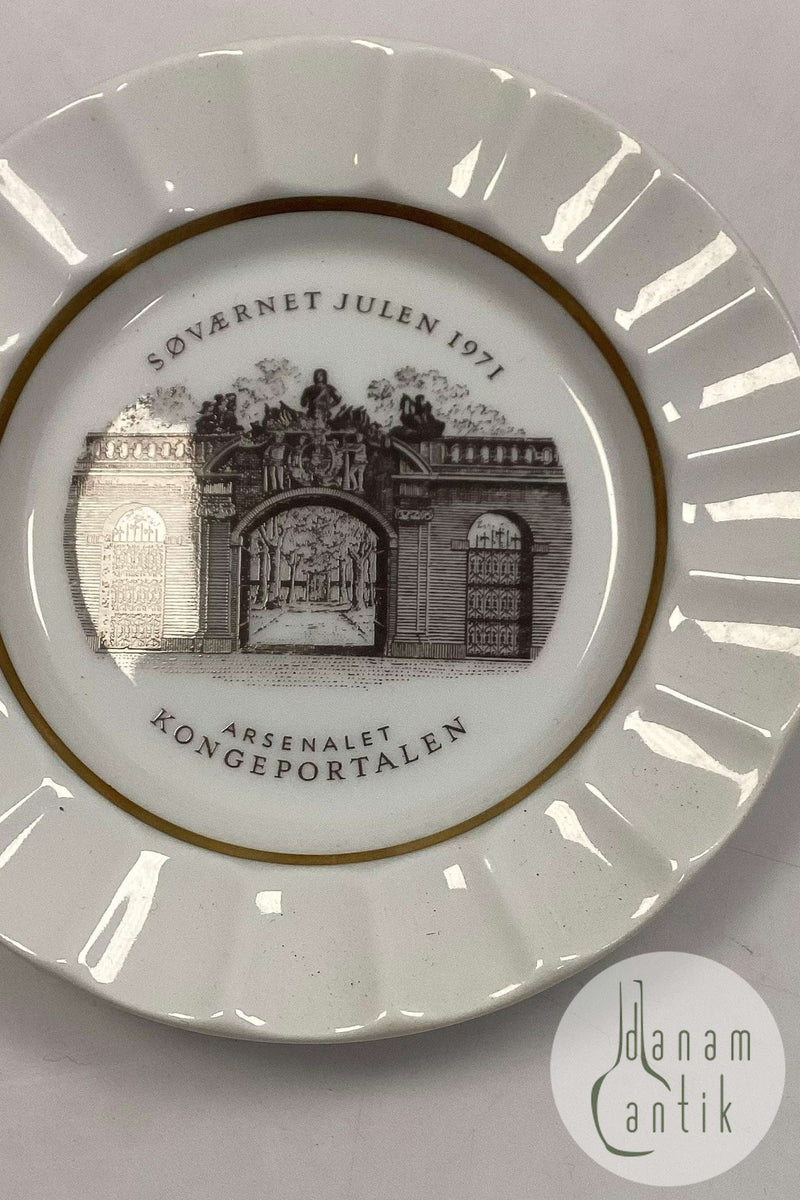 Royal Copenhagen / Aluminia Søværnets Juleplatte 1971