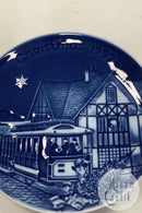Bing and Grondahl Christmas in America Plate 1992