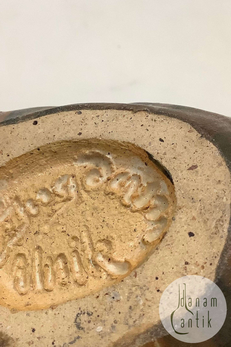 Arne Ingdam Figur af Bjørne Unge i lækker glasur