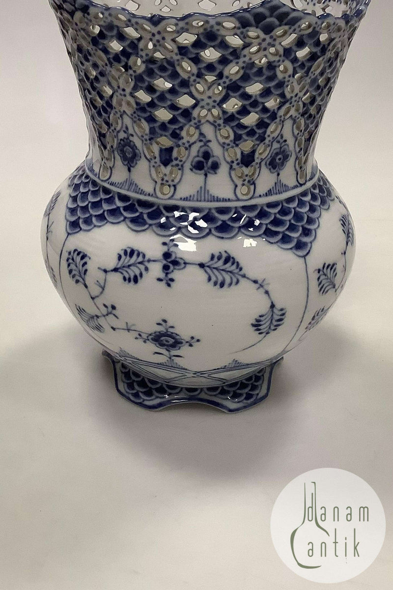 Royal Copenhagen Musselmalet Helblonde Vase No 1124