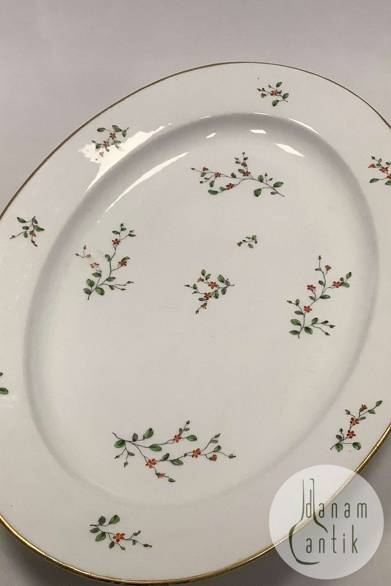 Royal Copenhagen Stel 171 ( ligner Berberis ) Stort Servingsfad No 9040