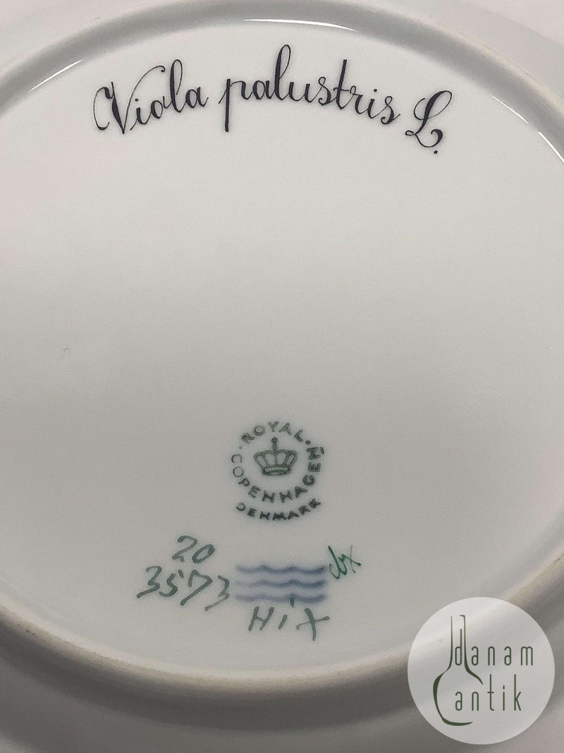 Royal Copenhagen Flora Danica Salat Tallerken No 20 / 3573