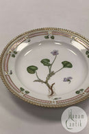 Royal Copenhagen Flora Danica Salat Tallerken No 20 / 3573