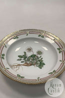 Royal Copenhagen Flora Danica Dyb Tallerken No 20/3546 eller 604