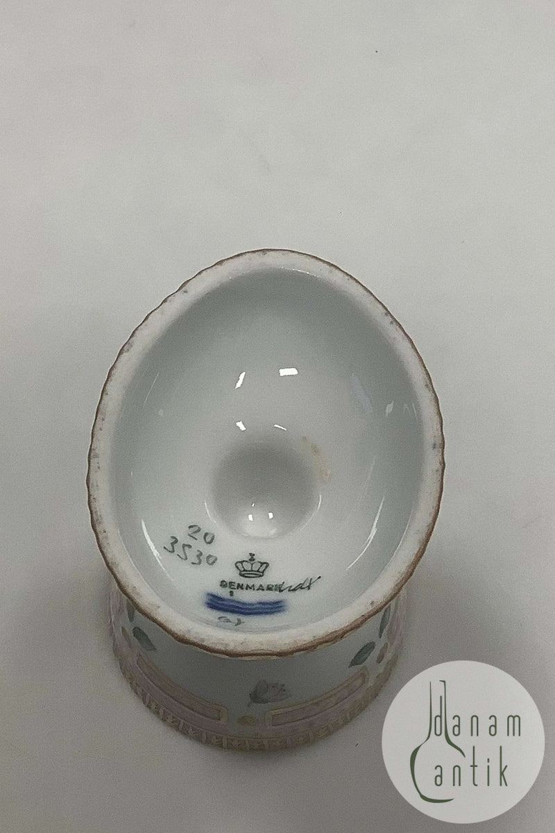 Royal Copenhagen Flora Danica Æggebæger No 20 / 3530 eller nyt nummer 696