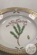 Royal Copenhagen Flora Danica Salat Tallerken No 20 / 3573