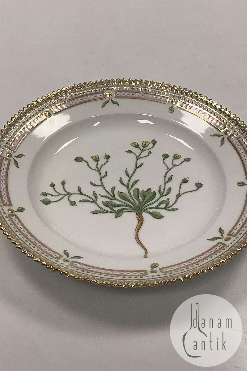 Royal Copenhagen Flora Danica Salat Tallerken No 20 / 3573