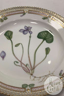 Royal Copenhagen Flora Danica Salat Tallerken No 20 / 3573