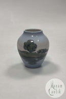 Bing og Grøndahl Art Nouveau Vase med Træer og Vand No. 6886/12