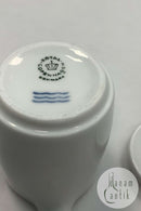 Royal Copenhagen Hvidpot Flødekande med låg. Designet af Grethe Meyer