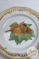 Royal Copenhagen Flora Danica Frugttallerken No. 429/3584.