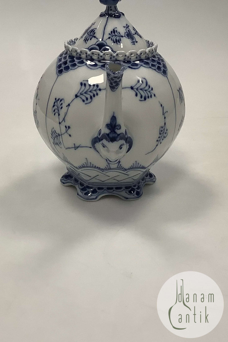 Royal Copenhagen Musselmalet helblonde Thekande No 1118