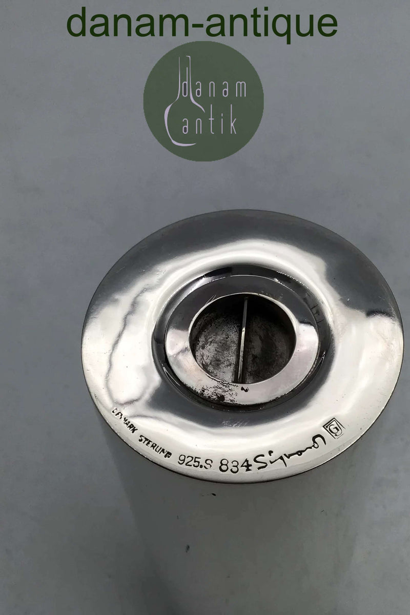 Georg Jensen Sterling Sølv Sigvard Bernadotte Sukkerstrø / Bøsse No 834