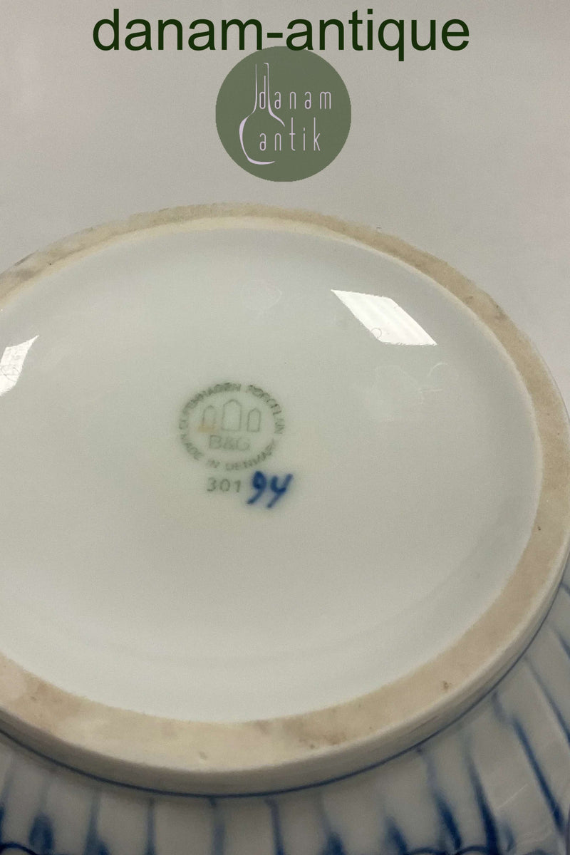 Bing & Grøndahl Dickens Sommerfugl Kaffekande No. 301