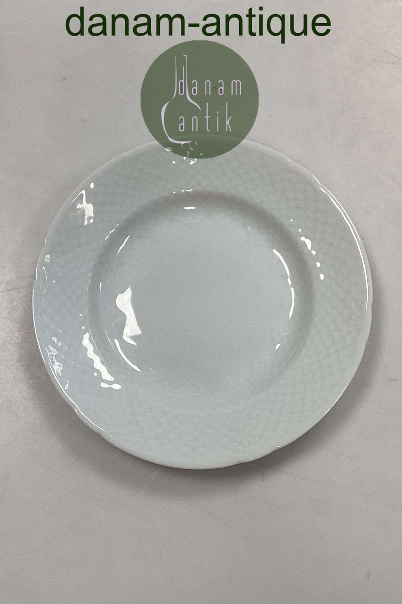 Bing og Grøndahl Elegance, Hvid Kagetallerken No. 28A