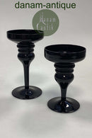 Et par Lysestager i sort glas