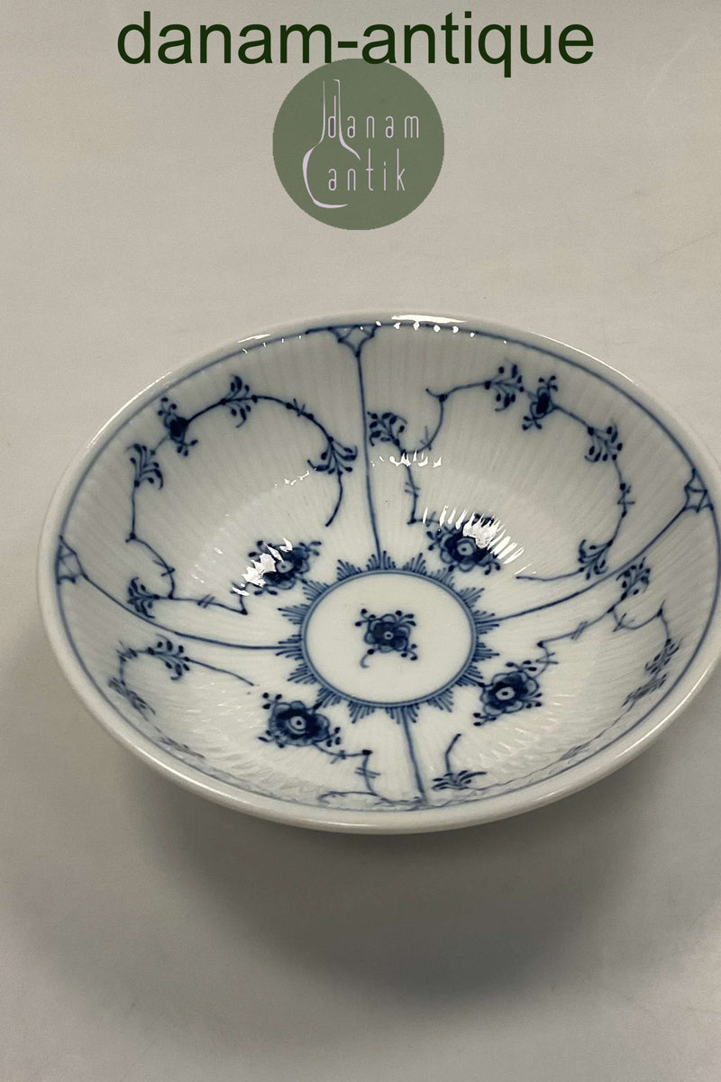 Royal Copenhagen Musselmalet riflet Morgenskål No. 2045