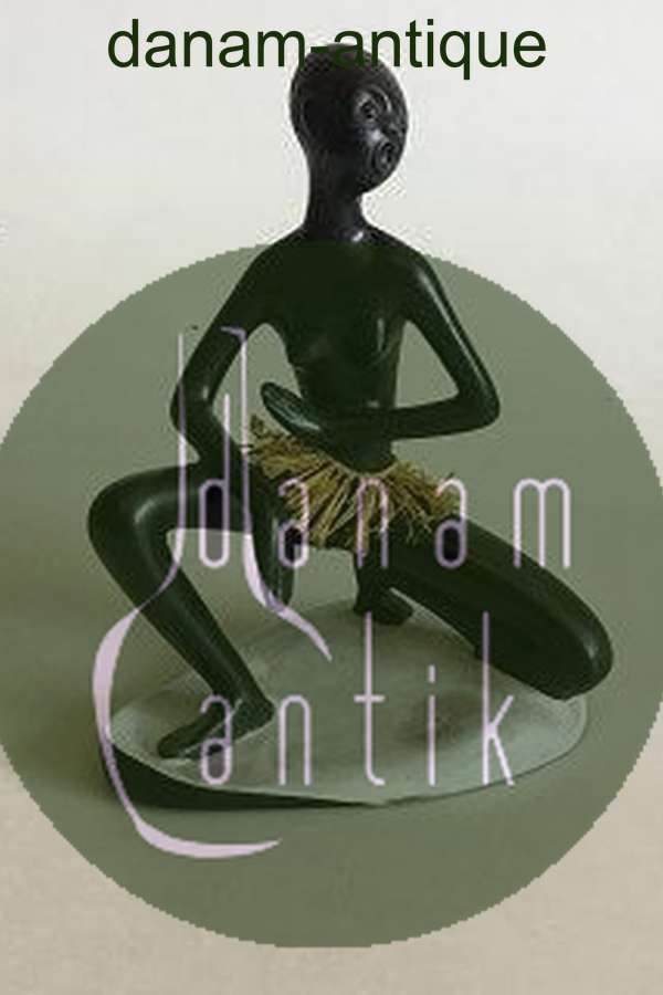 Leopold Anzengruber&#44;维也纳&#44;非洲妇女陶瓷像