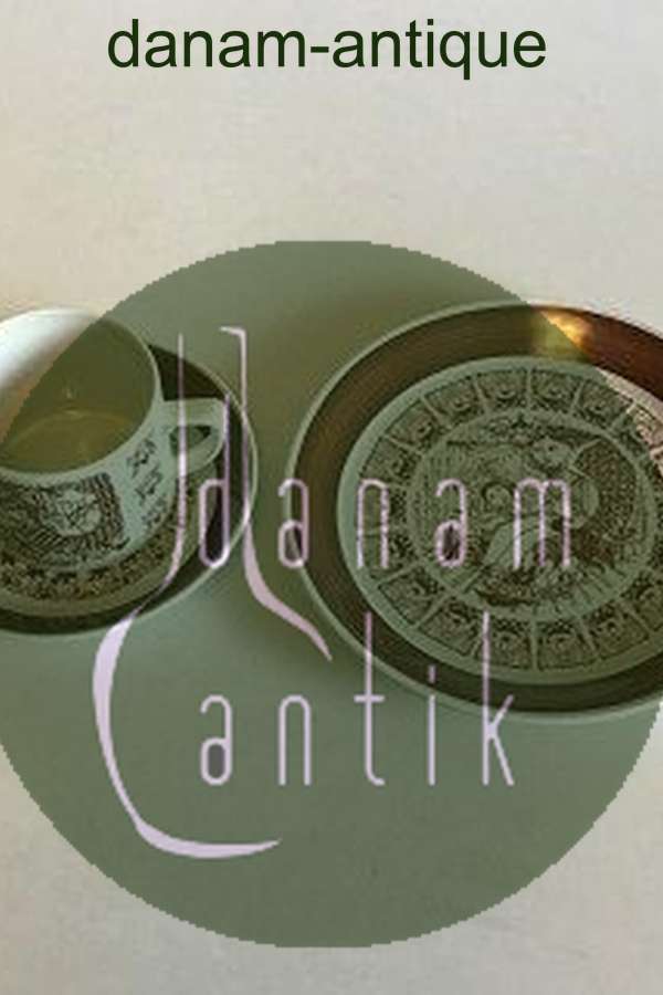 Bjørn Wiinblad, Nymølle November Månedskop med underkop No 3513 og kagetallerken No 3520