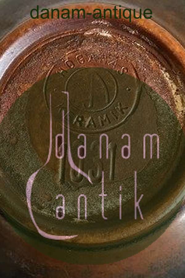 Höganäs Sortbrunglaseret vase No 1031