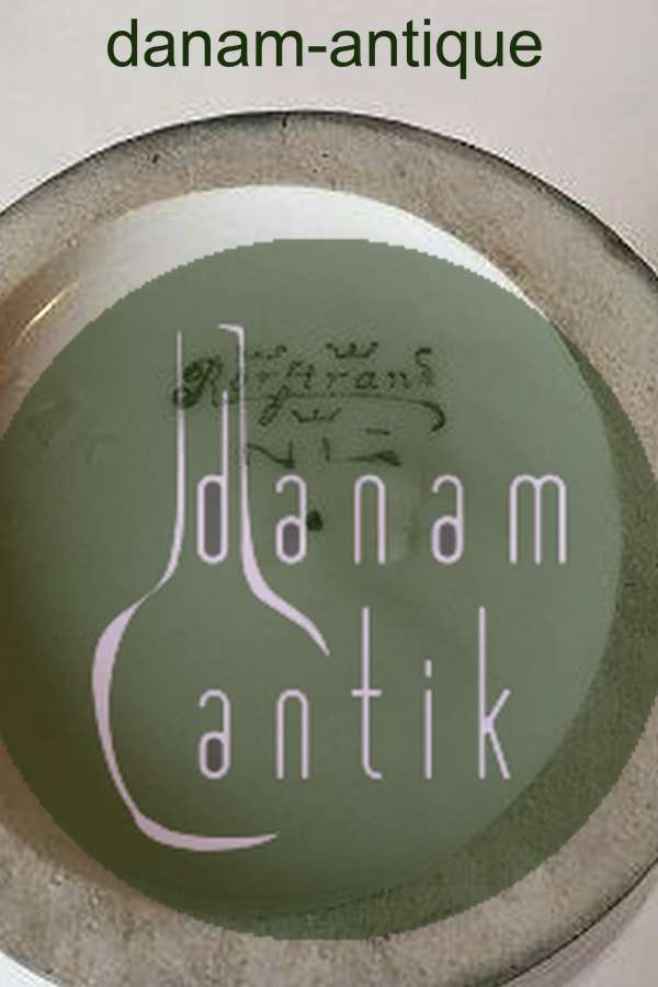 Rørstrand Per Algot Eriksson, Sort vase med blomsterdekoration