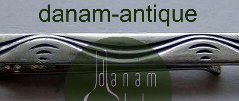 N.E. From Slipsenål i Sterling Sølv