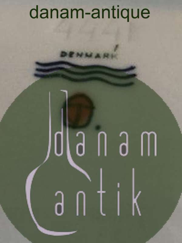 Royal Copenhagen Box in Porcelain with Unique Lid by Thorkild Olsen