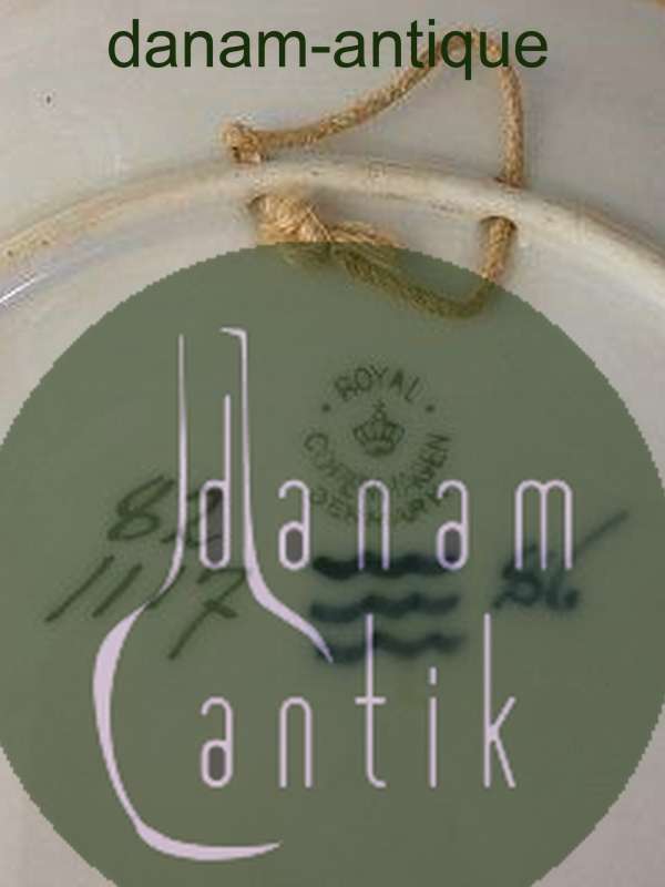 Royal Copenhagen Art Nouveau Vægtallerken med blomster No 82/1117