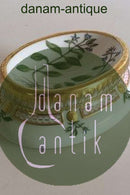 早期的皇家哥本哈根Flora Danica盐罐，编号3557，来自1870年代