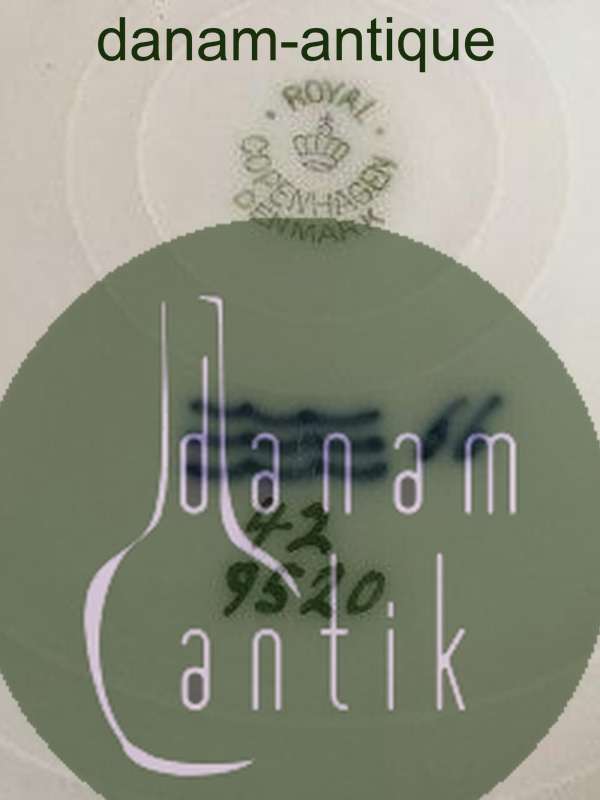 Royal Copenhagen Skærsommernatsdrøm Fish Plate No 42/9520