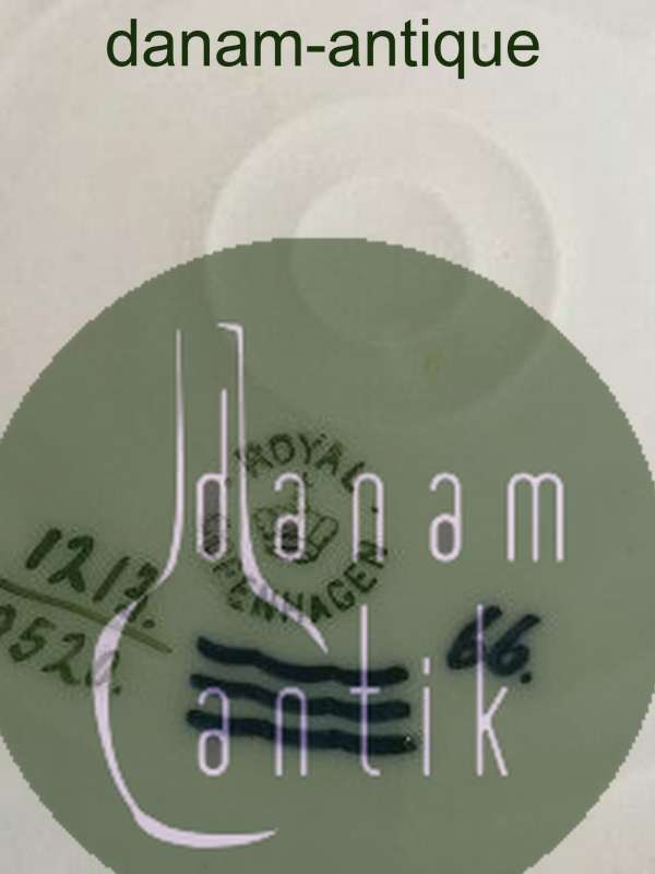 Royal Copenhagen Midsummernightsdream Fish Plate No 1213/9520