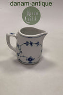 Royal Copenhagen Blauer kannelierter Sahnekrug mit dickem Rand Nr. 2227