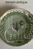 ロイヤルコペンハーゲンサクソンの花。プレートの縁に透かし彫りのレースを施したプレート。