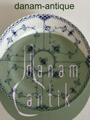 Royal Copenhagen Blue Fluted Half Lace Plate No 572