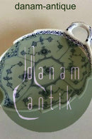 Royal Copenhagen Blue Fluted Half Lace Leaf Shaped Assiet No 547