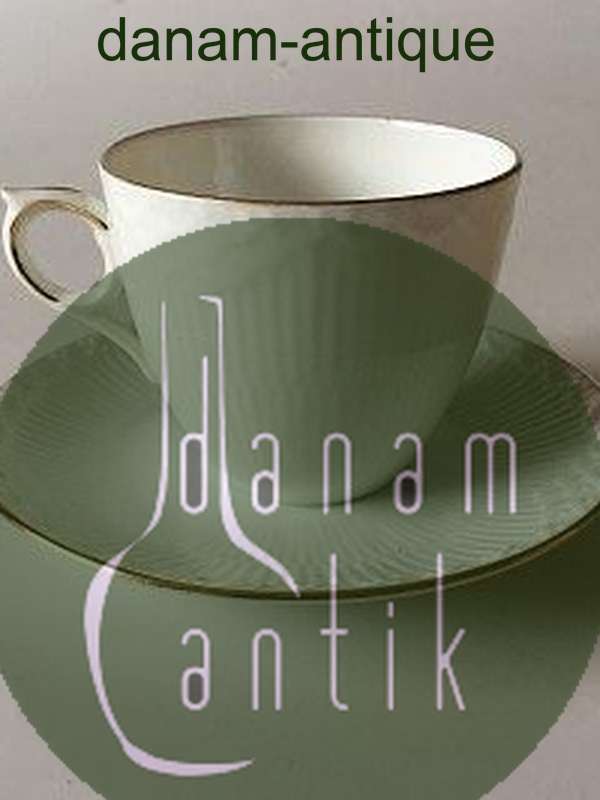 Royal Copenhagen Tradition Hvid Halvblonde m. Guldkant Kaffekop og Underkop No 756