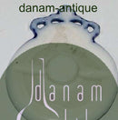 ロイヤルコペンハーゲン 王冠と貝殻をモチーフにした磁器製のノブ。