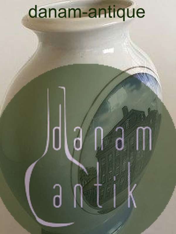 Royal Copenhagen Vase No 4633