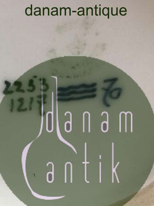 皇家哥本哈根第2253/1217号花瓶，带有两个白鸭子的风景图案