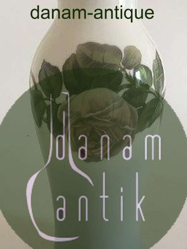 Royal Copenhagen Vase No 1393/244 med Rose Motiv