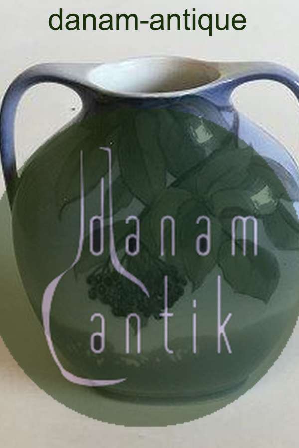 Royal Copenhagen Art Nouveau vase No 1091/227 PMN