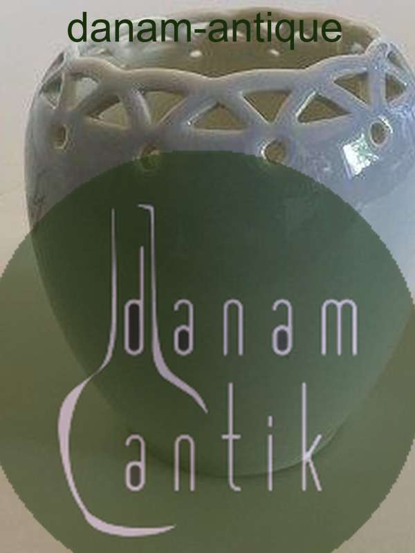 Royal Copenhagen Art Nouveau Vase No. 951/225 med Mælkebøtte dekoration