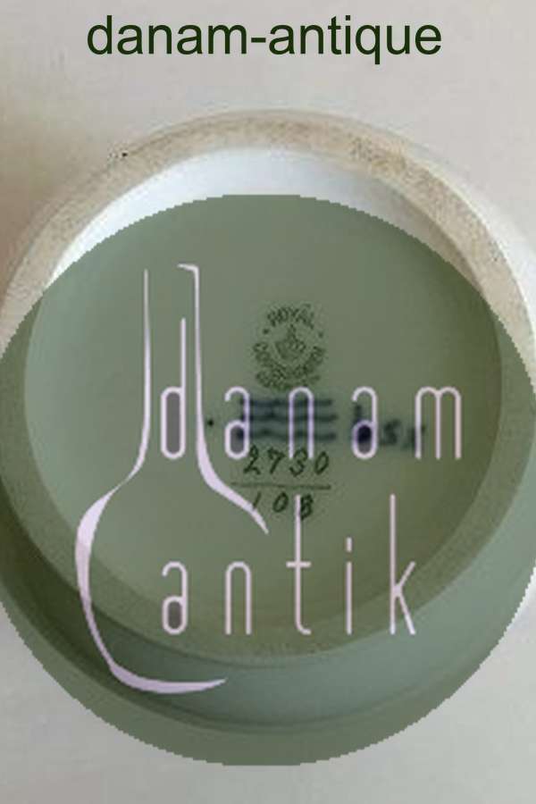 Royal Copenhagen Art Nouveau vase No 2730/108 PMN