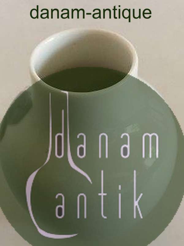 Royal Copenhagen Art Nouveau Vase No. 318/45a med Natsværmere Dekoration