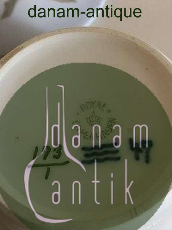 Royal Copenhagen Art Nouveau Lågskål med Blomstermotiv No 173/1