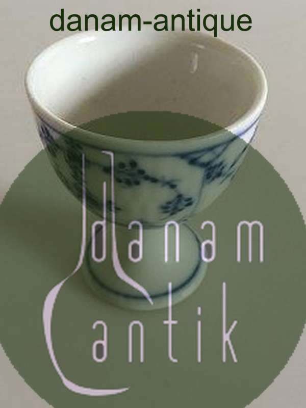 Royal Copenhagen Musselmalet Riflet Æggebæger nr. 2026