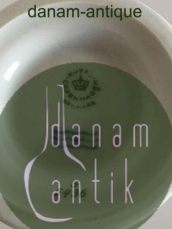 Royal Copenhagen Nisse Julestel Krus No 3/5436