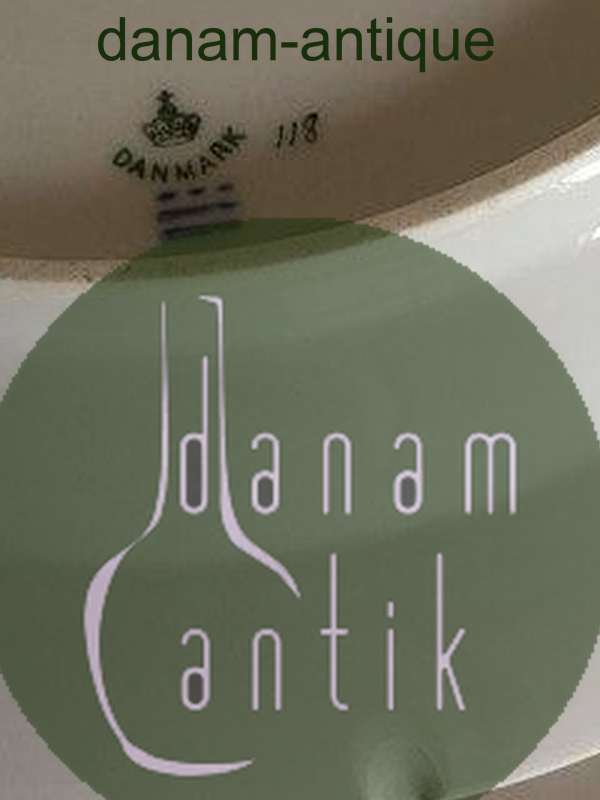 Royal Copenhagen No 118 Round Serving Tray w. Golden Peacock Feather Ornament